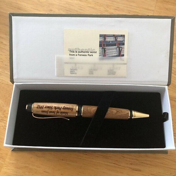 NIB Fenway RARE Stadium Boston Tokens & Coins Ballpark Seat Collectible Pen - Picture 1 of 7